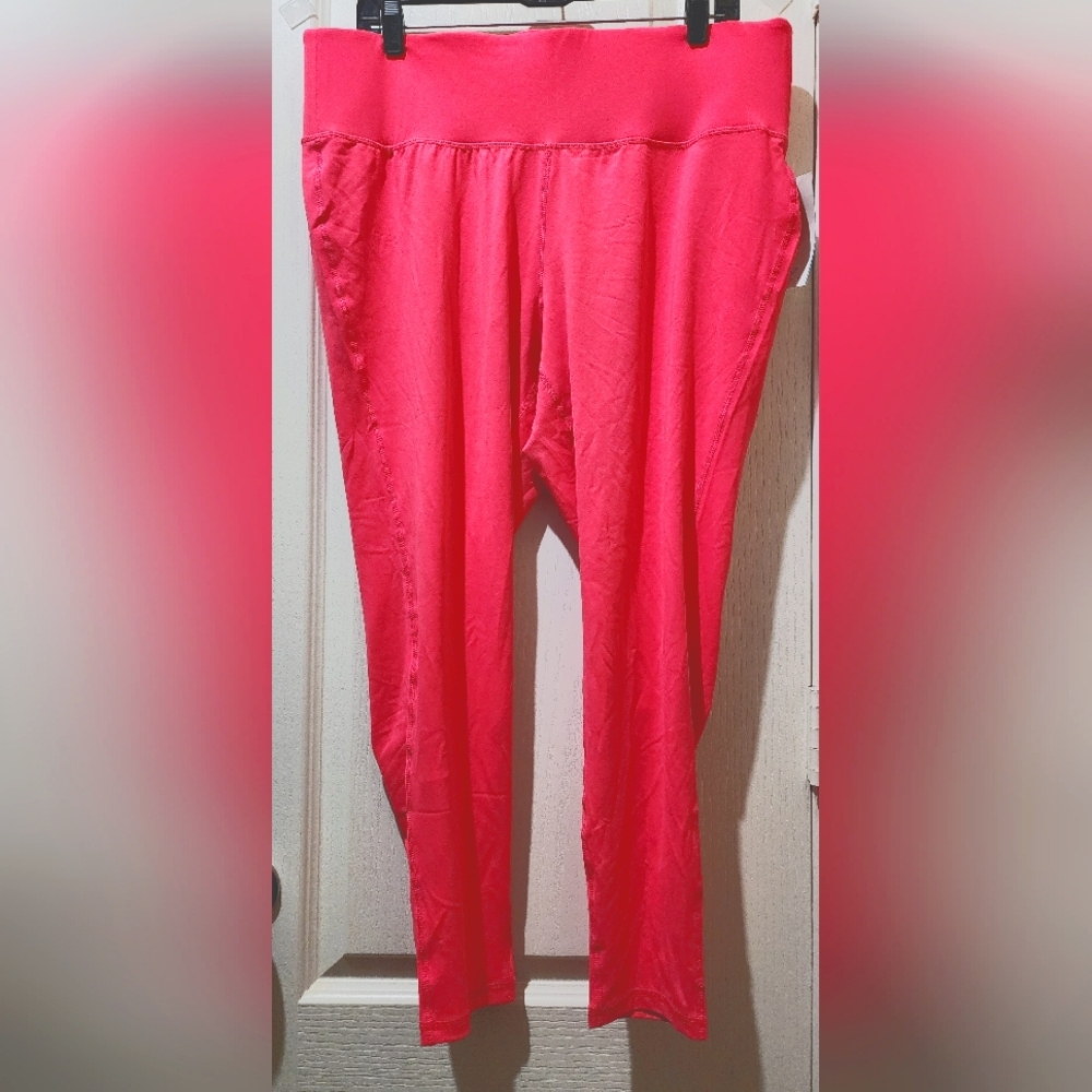 Layne Bryant Livi Active Bold Red Capri Leggings + Pocket Sz 18/20